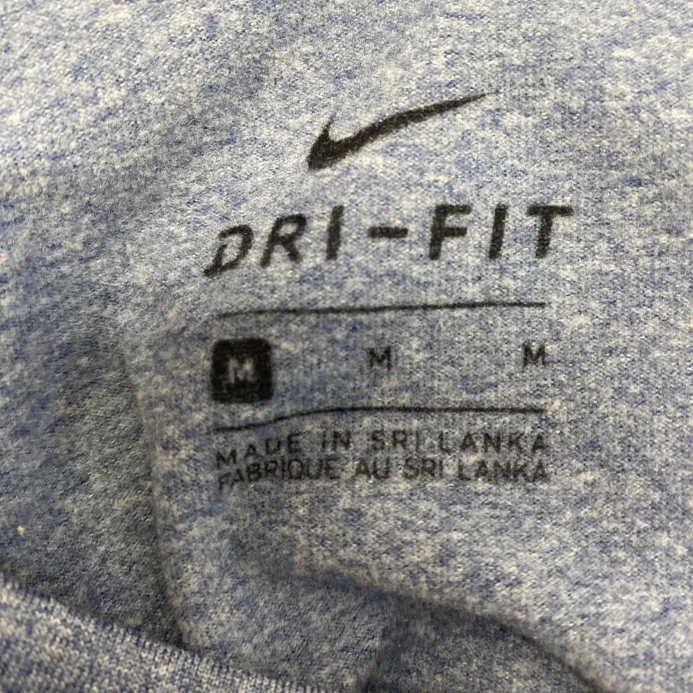 Nike Dri Fit Girls Long Sleeve Athletic Training Shirt Size M Thumbholes Wicking